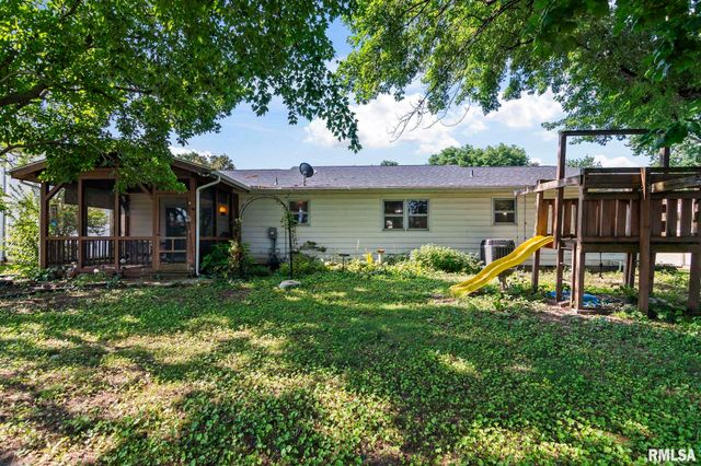 109 BASSWOOD Road, Springfield, IL 62712