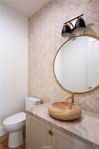 1525 10th, Manhattan Beach, CA 90266