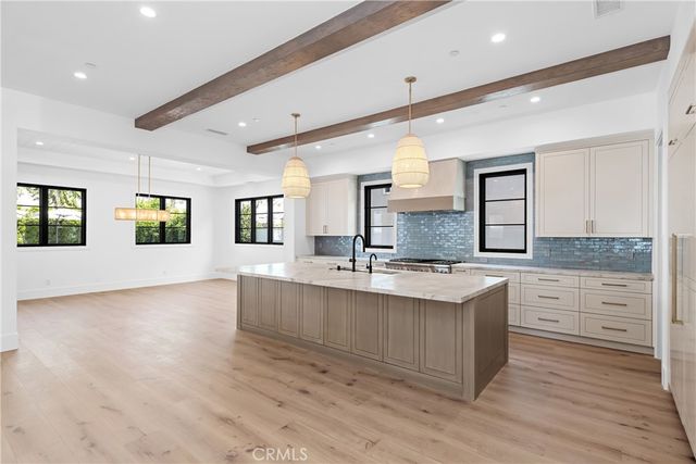 1525 10th, Manhattan Beach, CA 90266