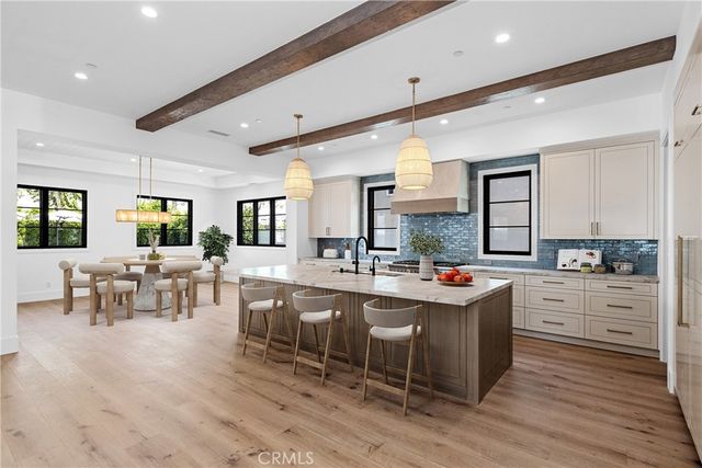 1525 10th, Manhattan Beach, CA 90266