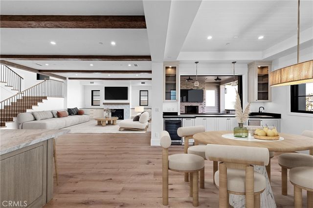 1525 10th, Manhattan Beach, CA 90266