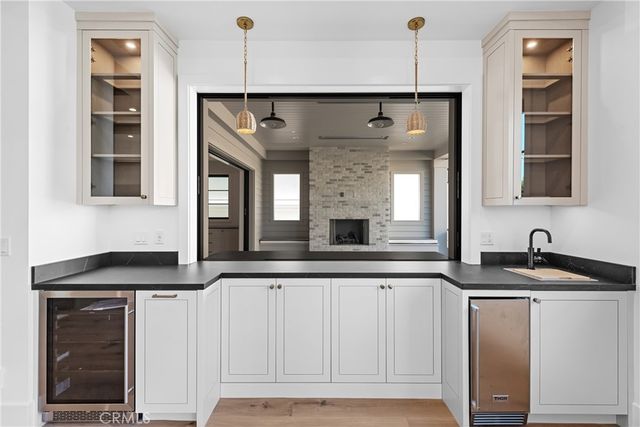 1525 10th, Manhattan Beach, CA 90266