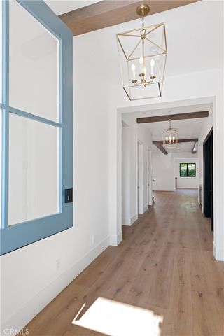 1525 10th, Manhattan Beach, CA 90266