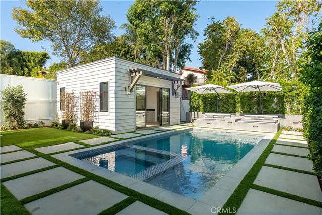 1525 10th, Manhattan Beach, CA 90266