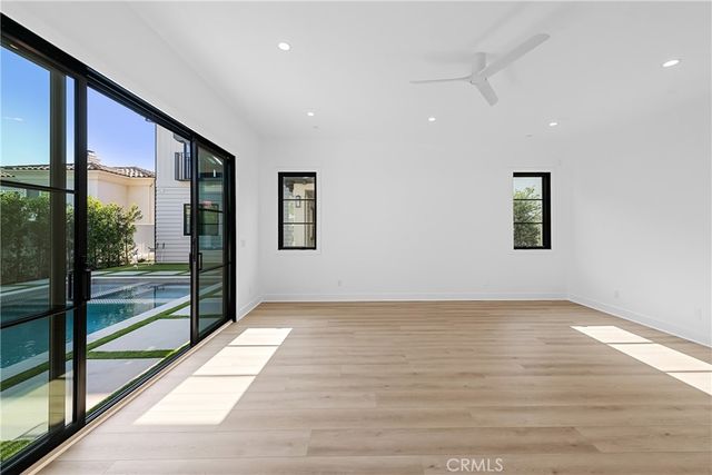 1525 10th, Manhattan Beach, CA 90266