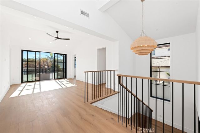 1525 10th, Manhattan Beach, CA 90266