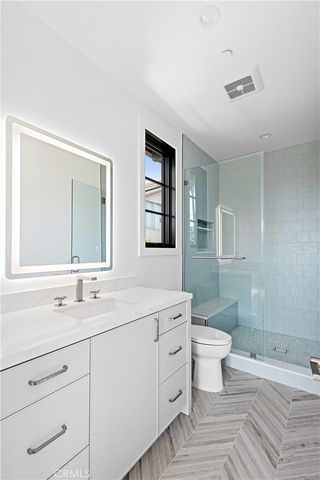 1525 10th, Manhattan Beach, CA 90266