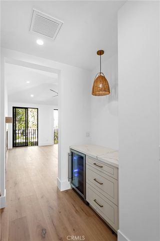 1525 10th, Manhattan Beach, CA 90266