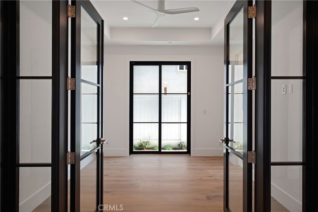 1525 10th, Manhattan Beach, CA 90266