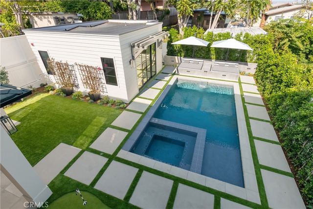 1525 10th, Manhattan Beach, CA 90266