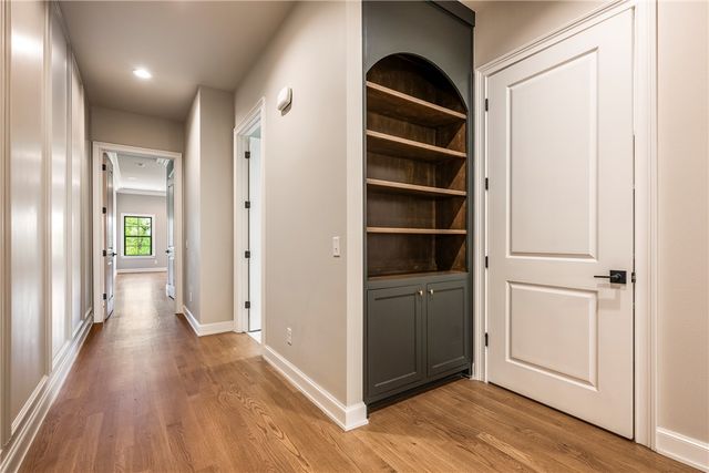 1033 NW A Street, Bentonville, AR 72712