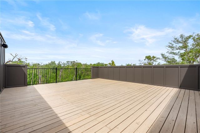 1033 NW A Street, Bentonville, AR 72712