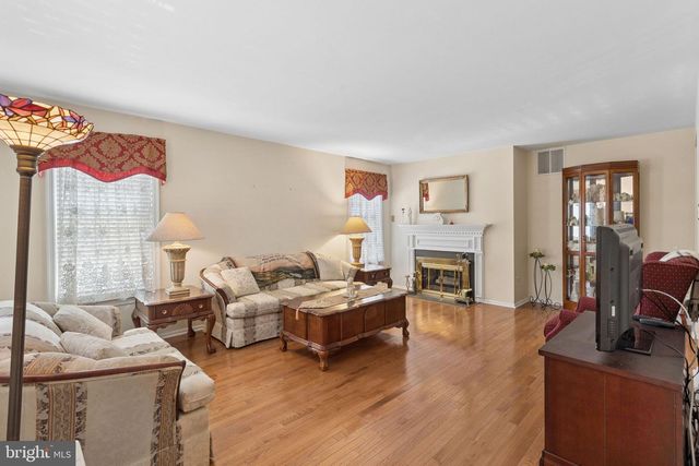 716 WESTFIELD DR, Cinnaminson, NJ 08077