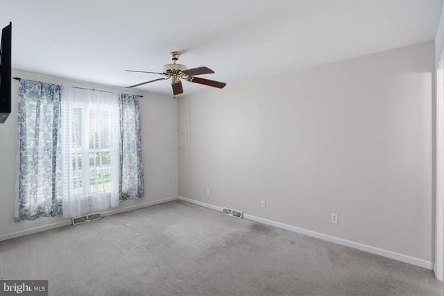 50 N HALSEY RD, Dover, DE 19901