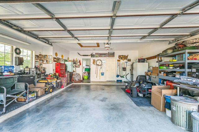 909 Oak Meadow DR, Dripping Springs, TX 78620