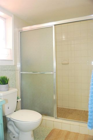 18707 NE 14th Ave 733, Miami, FL 33179