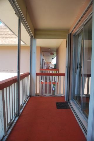 18707 NE 14th Ave 733, Miami, FL 33179