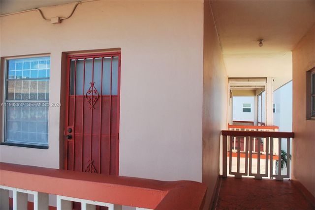 18707 NE 14th Ave 733, Miami, FL 33179