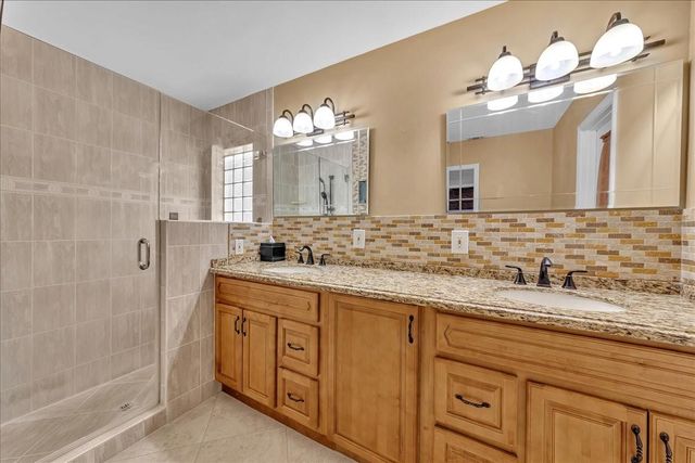 9903 NW 19th St, Coral Springs, FL 33071