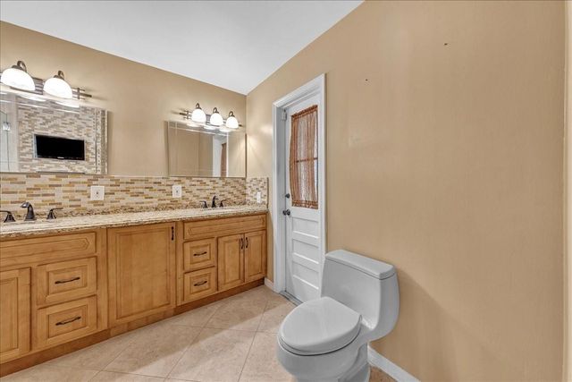 9903 NW 19th St, Coral Springs, FL 33071