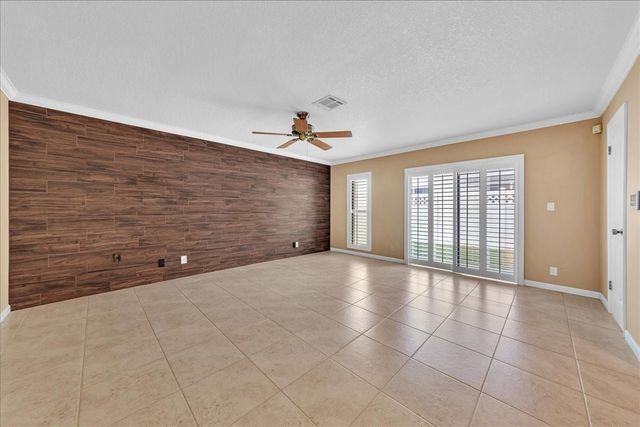 9903 NW 19th St, Coral Springs, FL 33071