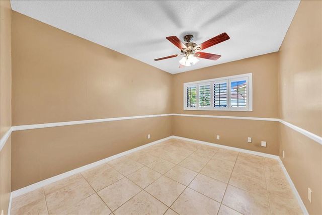 9903 NW 19th St, Coral Springs, FL 33071