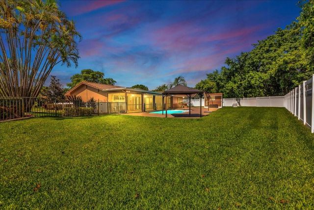 9903 NW 19th St, Coral Springs, FL 33071