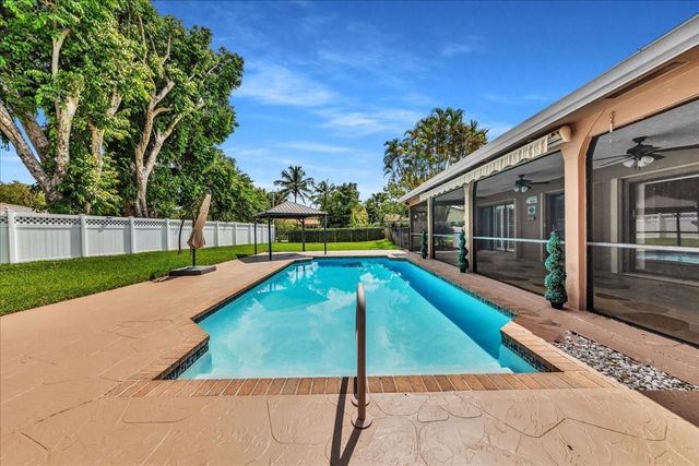 9903 NW 19th St, Coral Springs, FL 33071