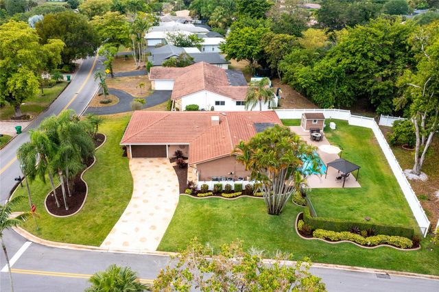 9903 NW 19th St, Coral Springs, FL 33071