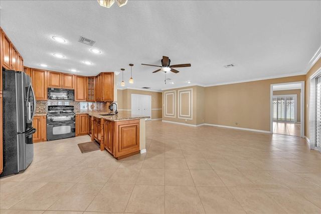9903 NW 19th St, Coral Springs, FL 33071