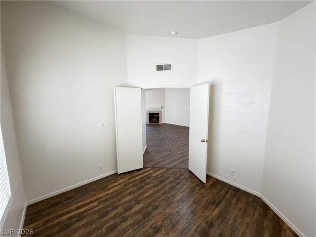 7241 Indian Creek Lane 201, Las Vegas, NV 89149