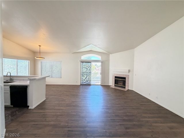 7241 Indian Creek Lane 201, Las Vegas, NV 89149