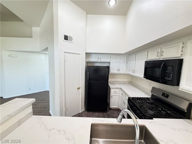 7241 Indian Creek Lane 201, Las Vegas, NV 89149