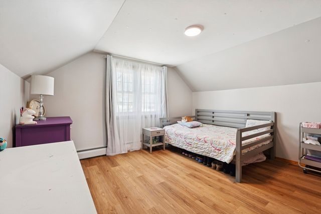 130 Westwood Dr, Nashua, NH 03062