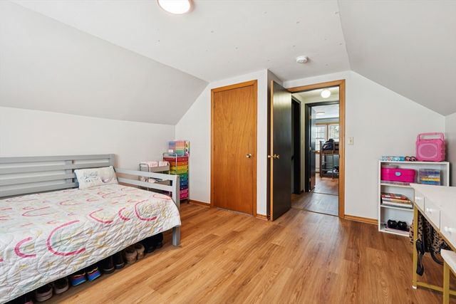 130 Westwood Dr, Nashua, NH 03062