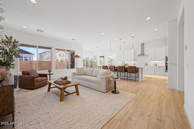 3043 E EVERGREEN Street, Mesa, AZ 85213