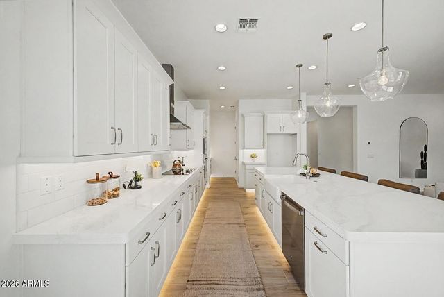 3043 E EVERGREEN Street, Mesa, AZ 85213