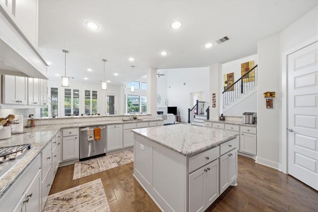 19118 Hartline Green Drive, Cypress, TX 77433