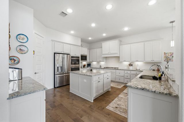 19118 Hartline Green Drive, Cypress, TX 77433