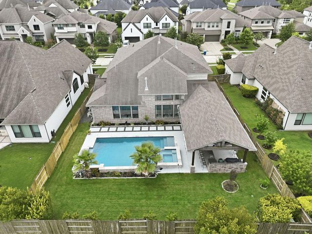 19118 Hartline Green Drive, Cypress, TX 77433