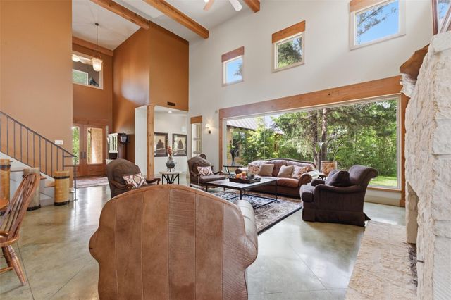 9201 Lake Forest Court N, College Station, TX 77845