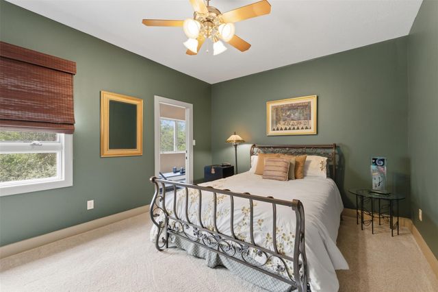 9201 Lake Forest Court N, College Station, TX 77845