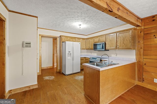 715 Woods Bridge Road, Commerce, GA 30529