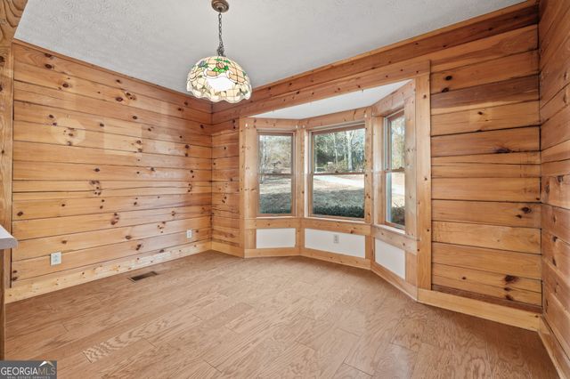 715 Woods Bridge Road, Commerce, GA 30529