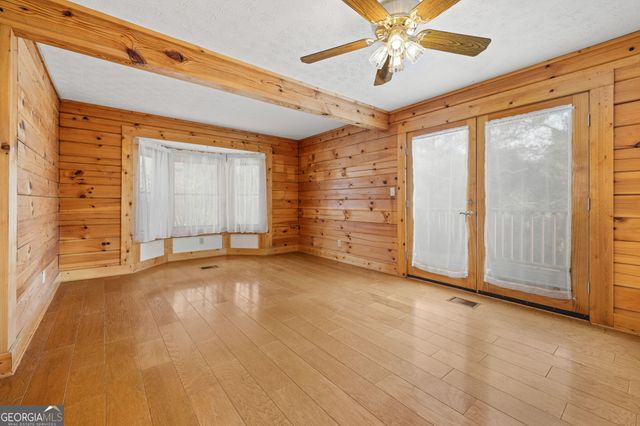 715 Woods Bridge Road, Commerce, GA 30529