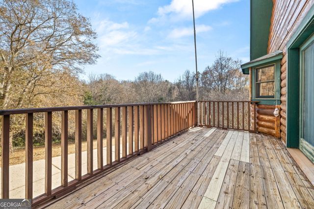 715 Woods Bridge Road, Commerce, GA 30529