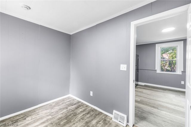 2408 Castle Avenue, Cleveland, OH 44113