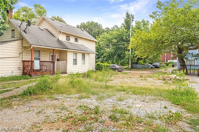 2408 Castle Avenue, Cleveland, OH 44113