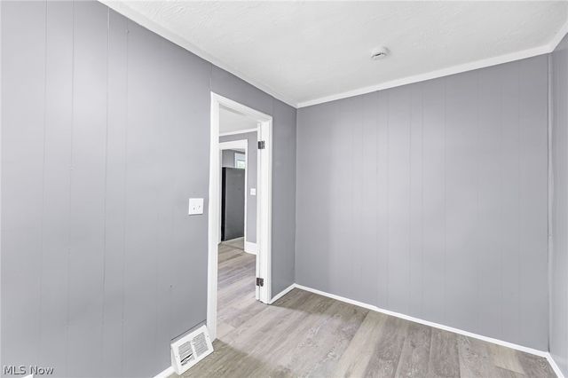 2408 Castle Avenue, Cleveland, OH 44113