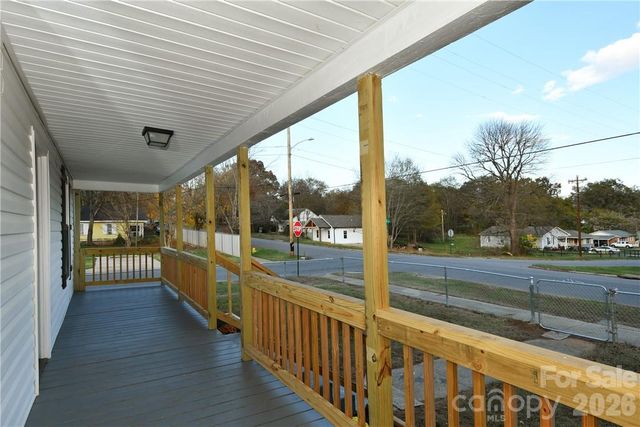 1204 4th Street, Statesville, NC 28677